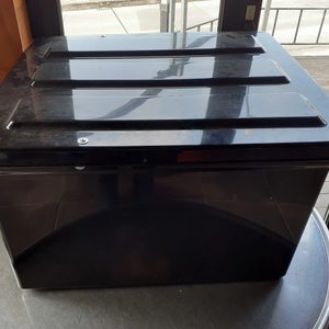 pcx125배달통 s급 사놓고 사용안한배달통 팝니다 아래 프레임포함이요