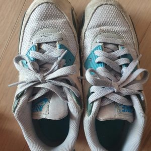 나이키에어맥스220사이즈 세탁하심깨끗합니다키즈220도가능220-225