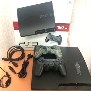 풀스3 PS3 풀박스 판매. 가격인하
본체 + 케이블 3종 + 호환컨트롤러 + 부품용 정품컨트롤러(회색) / ps4