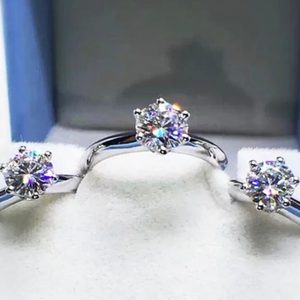 1캐럿 은반지(18k 화이트골드 도금반지)