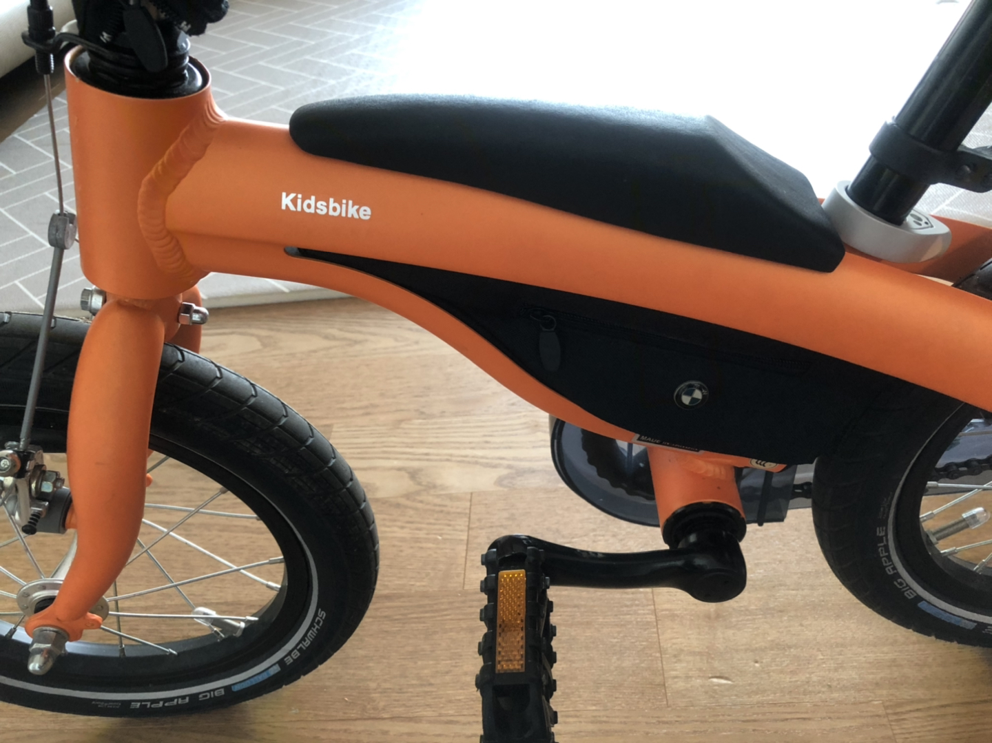 헤네스 시티 자전거