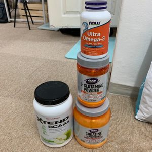 BCAA, 오메가3, L글루타민, 모노크레아틴 만원에 판매합니다