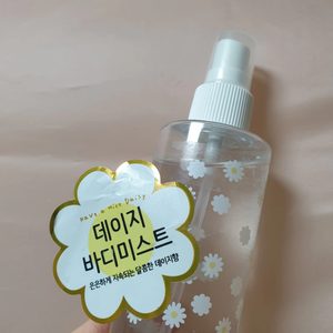 이사감❗새거♥️150ml 데이지 프루티 플로랄 꽃향 바디미스트 퍼퓸 스프레이 향수 바디스프레이
