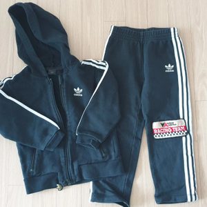 (가격내림)키즈 츄리닝세트/후드집업/등원룩/아디다스 키즈 츄리닝/52size/면 츄리닝 세트/키100cm이하 추천