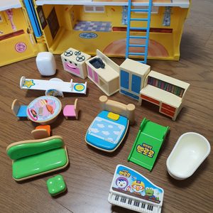 뽀로로하우스+뽀로로 인형+뽀로로 물품