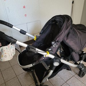 쌍둥이 연년생 유모차 씨티셀렉트 베이비조거 유모차