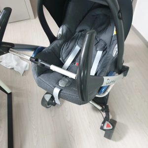 신생아 유모차(바구니카시트겸용) 맥시코지+퀴니 바구니카시트 유모차(방풍커버도 드림)
