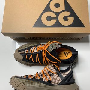 나이키 ACG 마운틴 플라이 로우 (NIKE ACG Mountain Fly Low) 포실 스톤 290 새상품 판매