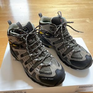 코오롱 등산화(270)