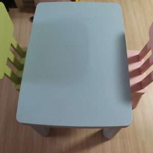 이케아 유아책상 아기책상 아이책상 유아의자 아이의자 아기의자 이케아 유아책상 의자 세트
