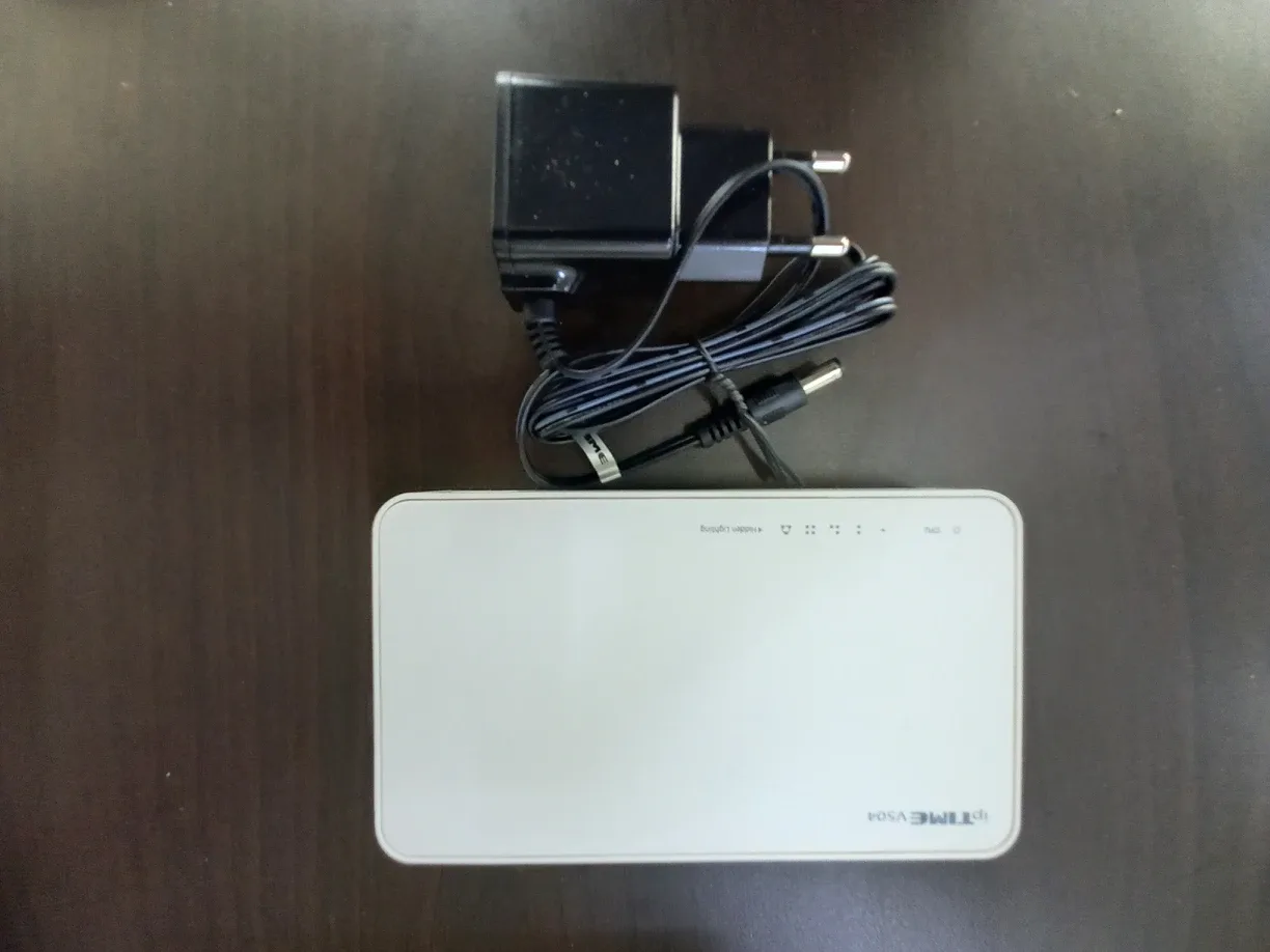 ip  time  v504  유선공유기 중고판매 구매후 3개월 사용..