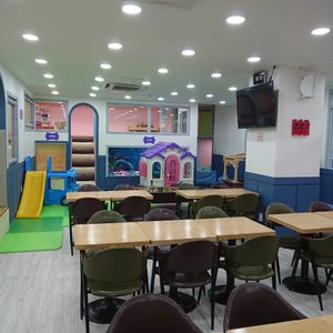 키즈카페 맘스앤키즈방방