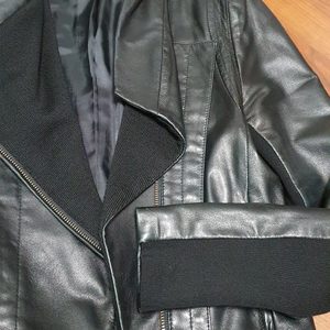 타임 옴므 양가죽 여성자켓(55).타임 가죽 점퍼.타임 여성 가죽자켓.가죽 라이더자켓.양가죽 자켓.블랙 가죽자켓.