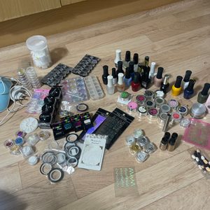 다이아미 젤네일 재료 팔아요 (젤램프, 파츠, 미러파우더, 젤, 매트젤, 금박, 글리터, 생화, 자개)