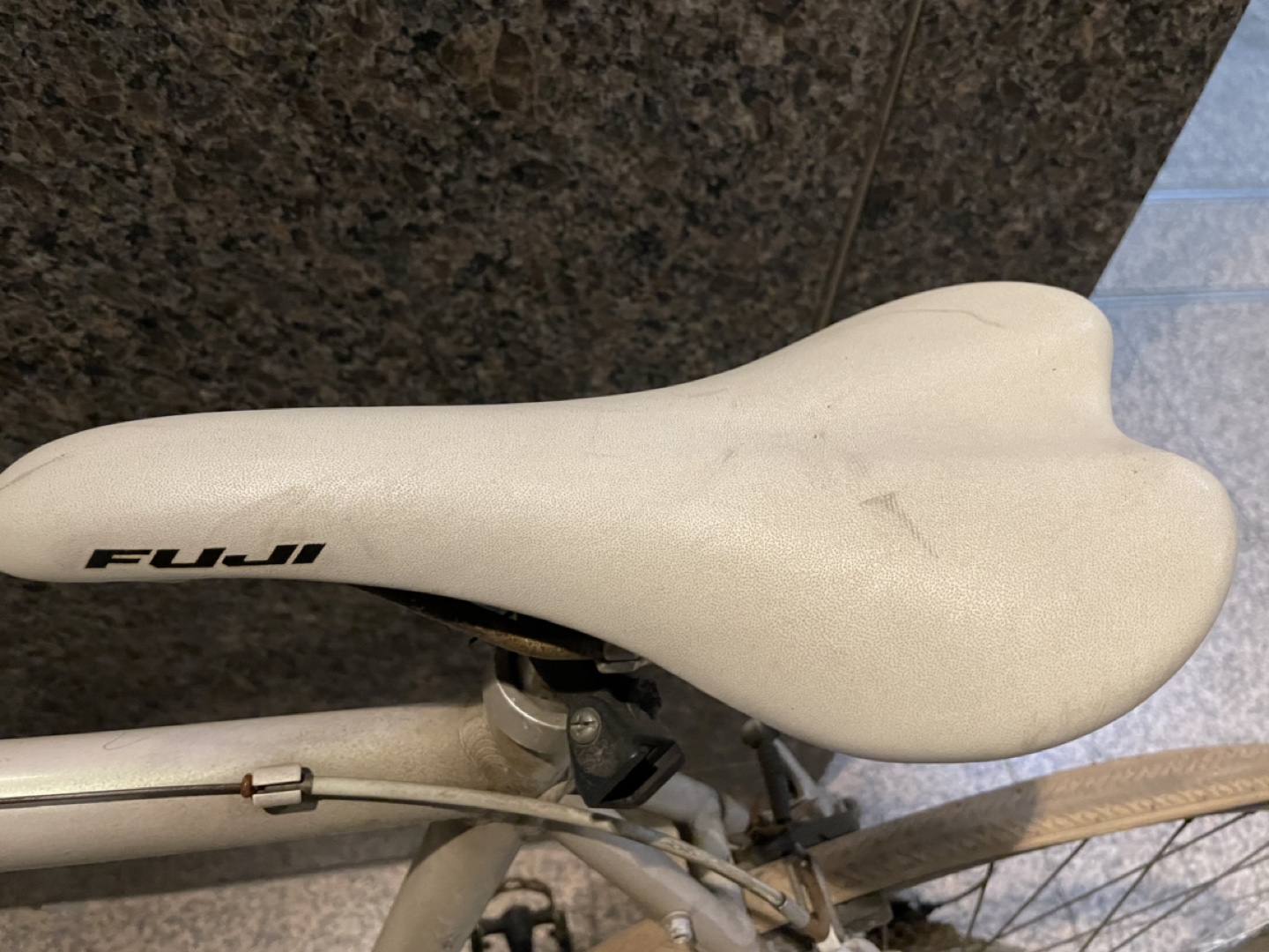fuji 하이브리드 자전거