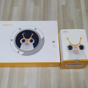 SKT 인공지능 코딩 교육용 로봇 알버트