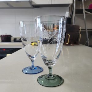 크리스탈 잔 쥬스잔 커피잔 인테리어소품 인테리어잔 컵