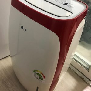 LG 휘센 제습기 팝니다~