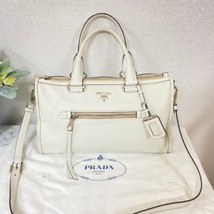 프라다 모터백 피닉스 모터백 스페셜컬러 화이트 은장⭐정품 보증서(O)