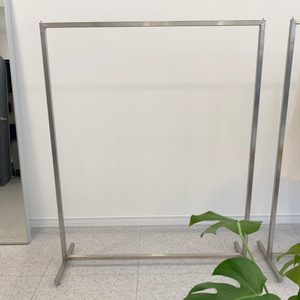 ** 배송가능 / 4개 / 옷가게 행거 / 스테인리스 / 옷가게 인테리어 / 스텐