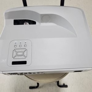 반영구수명 레이저빔프로젝터 3,500안시 hd급