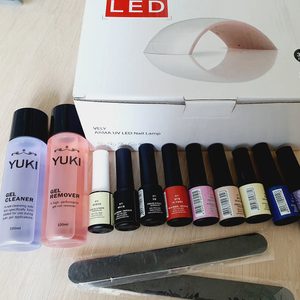 젤네일 용품 일괄(젤램프, 젤 클리너, 젤 리무버, 큐티클오일, 베이스젤, 탑젤, 칼라젤네일 6개)