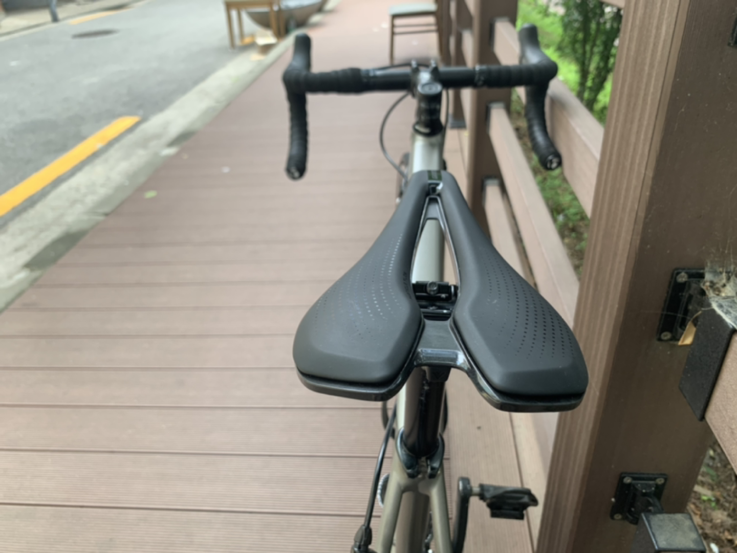 로드 자전거 안장 교체