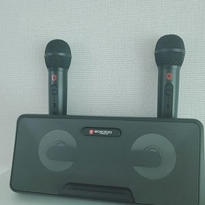 몽크로스 휴대용 듀얼 마이크 블루투스 노래방 판매합니다:-)