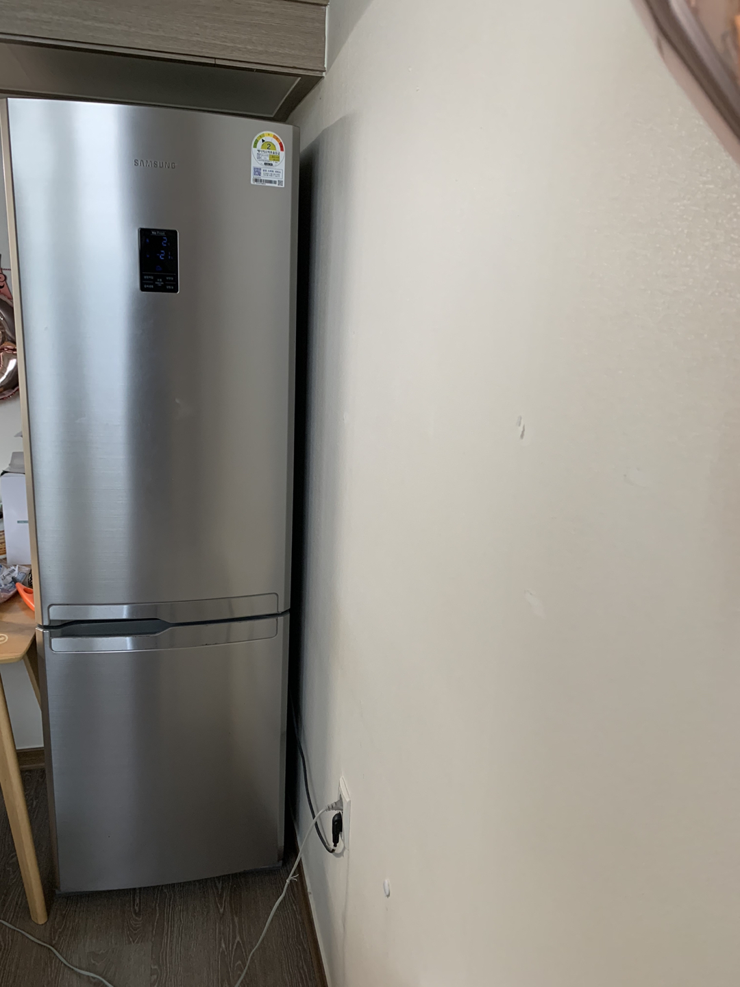 2년 사용한 냉장고 100,000원 판매 합니다