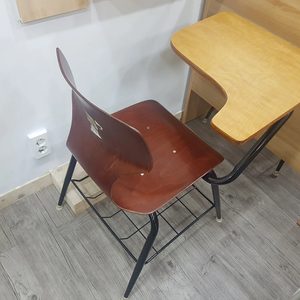 학원책상팝니다