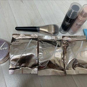AHC 아우라 쿠션+리필3개+메이크업브러시+클리오 메이크업픽서 2개