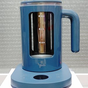 레오폴디 마카롱 티포트 1.5L
판매합니다.