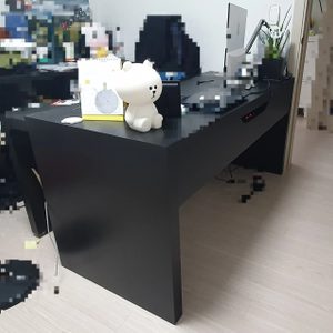 이케아 말름책상(브라운) 상태좋음