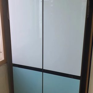 4도어 냉장고(566리터)