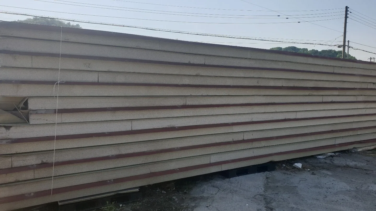 중고 지붕판넬 수량많아요