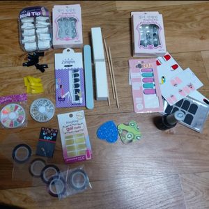 네일팁 네일파츠 라인테이프 무광블랙폴리쉬 네일정리 등등 네일재료 여러가지
