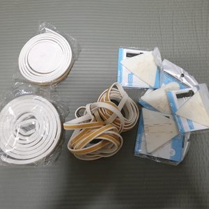 문틈 몰딩외, 샷시 어린이안전바 삼각대