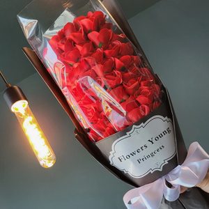비누꽃 장미 꽃다발 상자