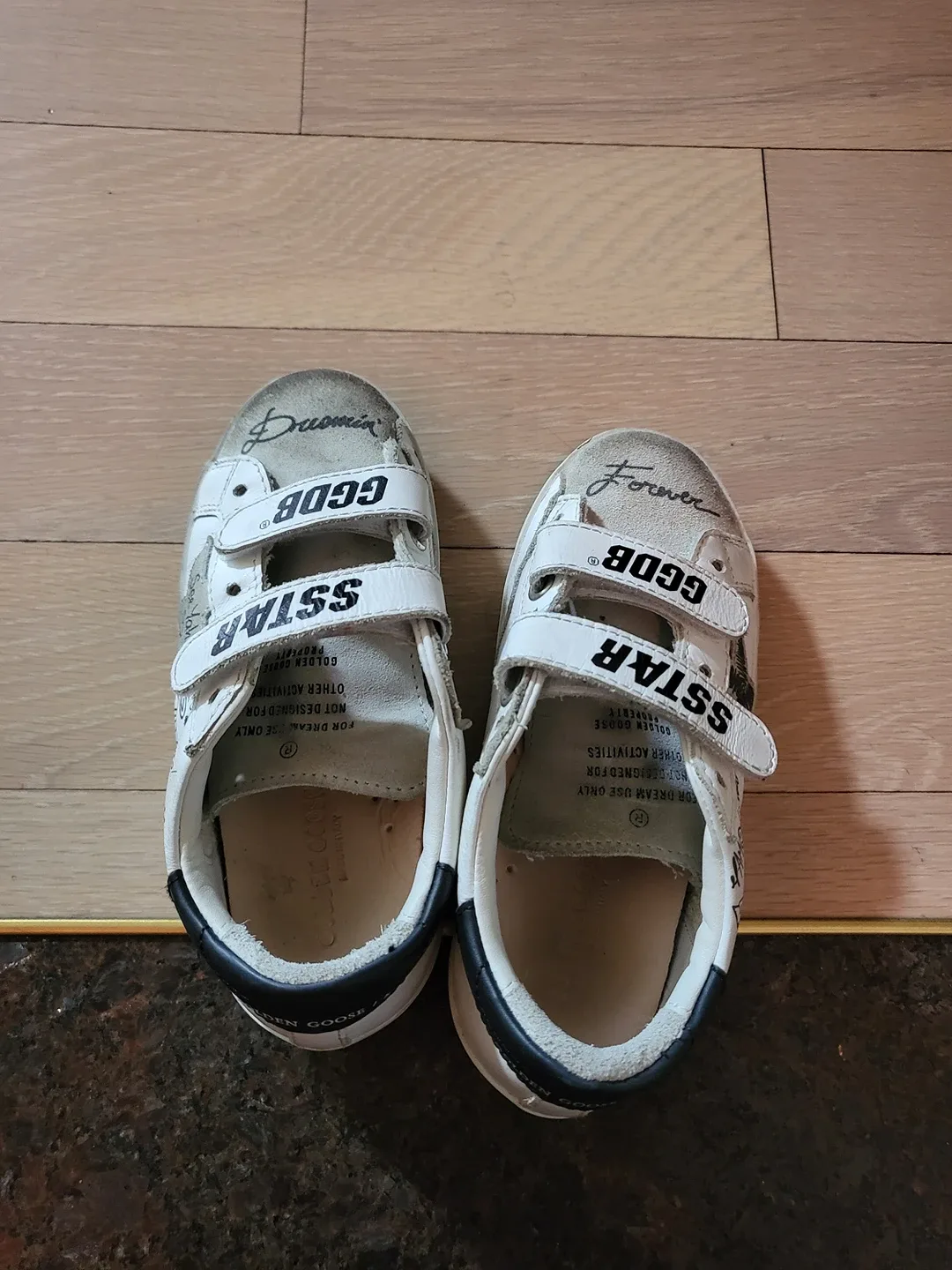 키즈 골든구스 27사이즈!