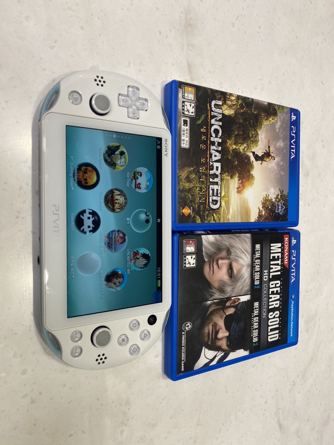 進撃の巨人ゲーム2ファイナルバトル PSVITA本体(中古),ソフト2点