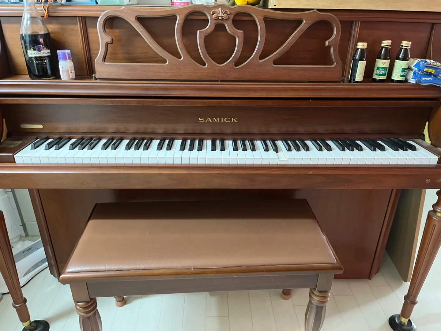 삼익피아노 중고 판매합니다(의자포함)