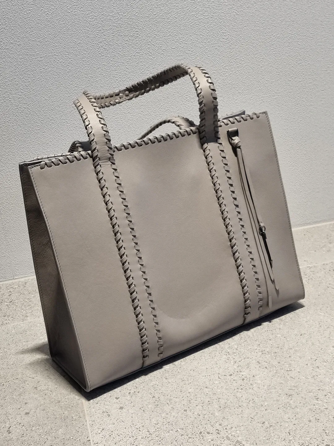 맥케이지 MACKAGE 백