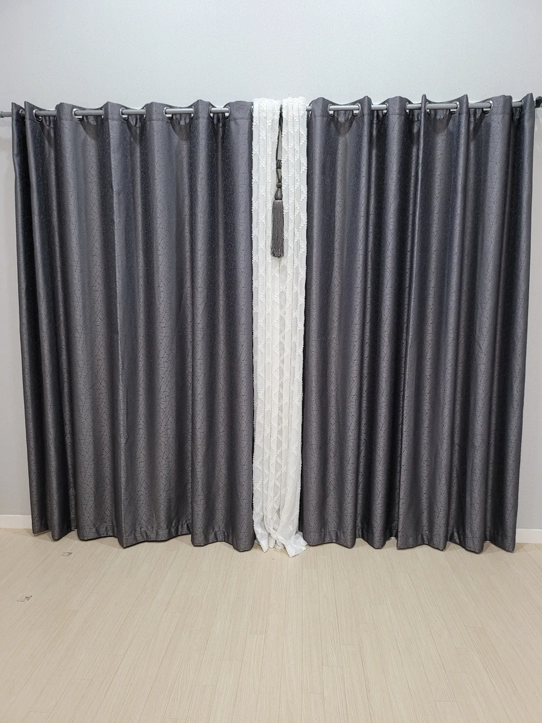 암막커튼 아주 좋은거 싸게 팝니다.