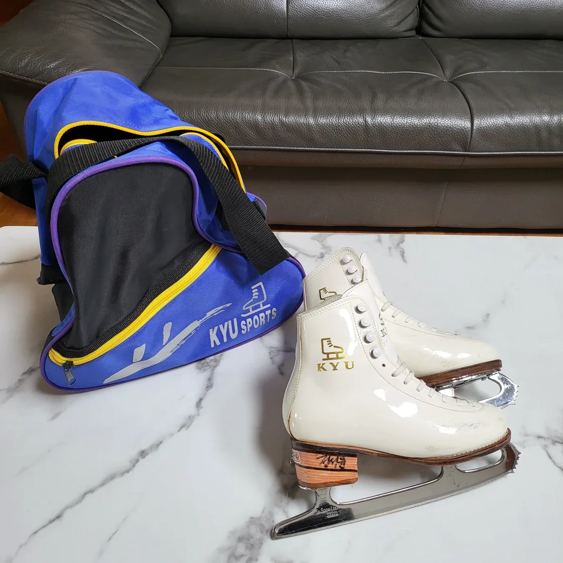 규스포츠 피겨스케이트화 중고 210