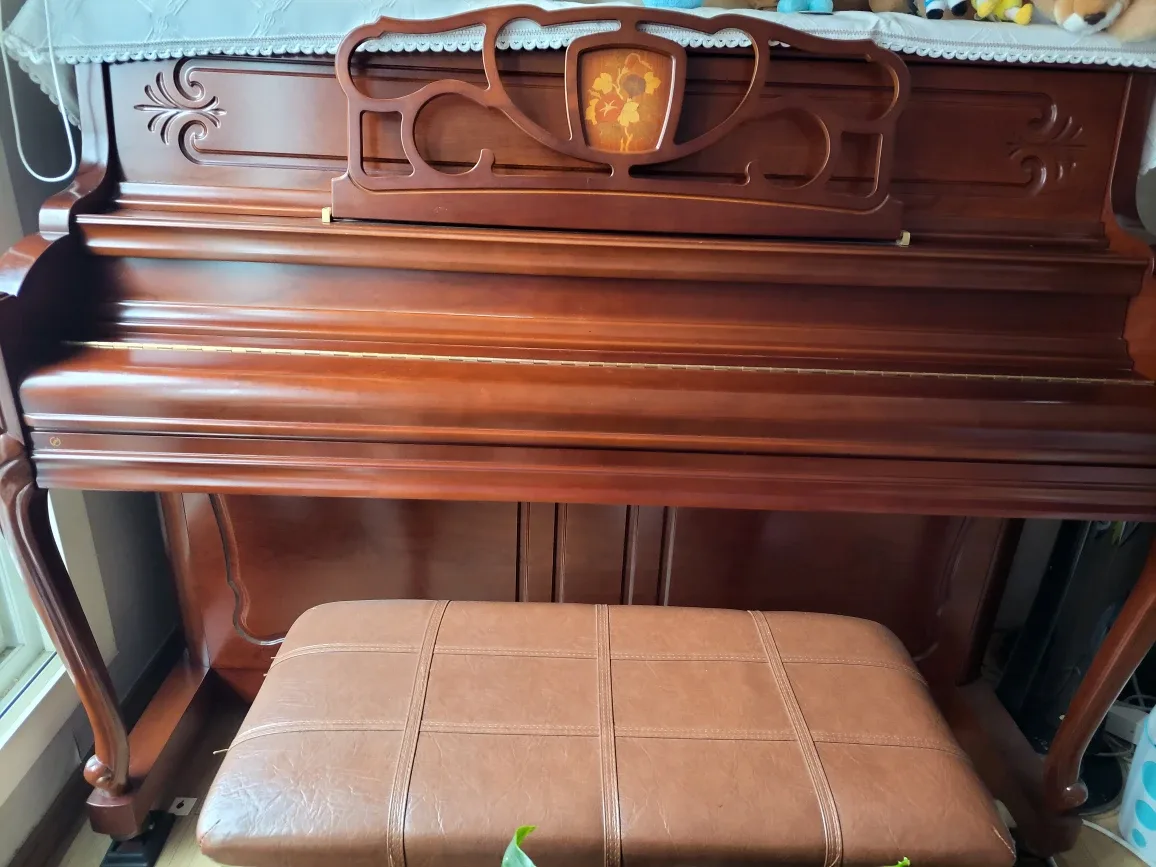중고 피아노 팝니다