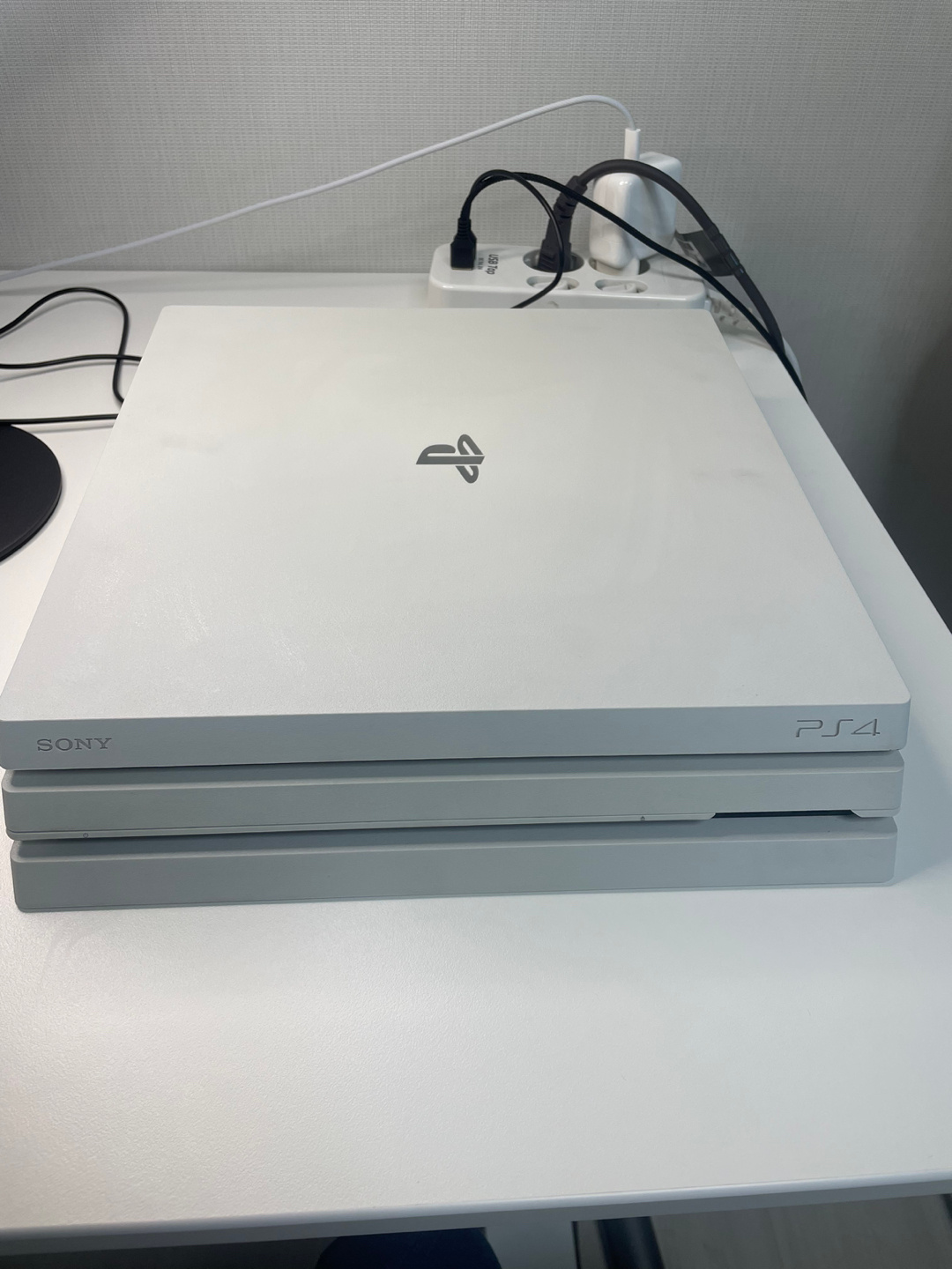 PS4 Pro 1TB 72 ps4-pro-1tb-72