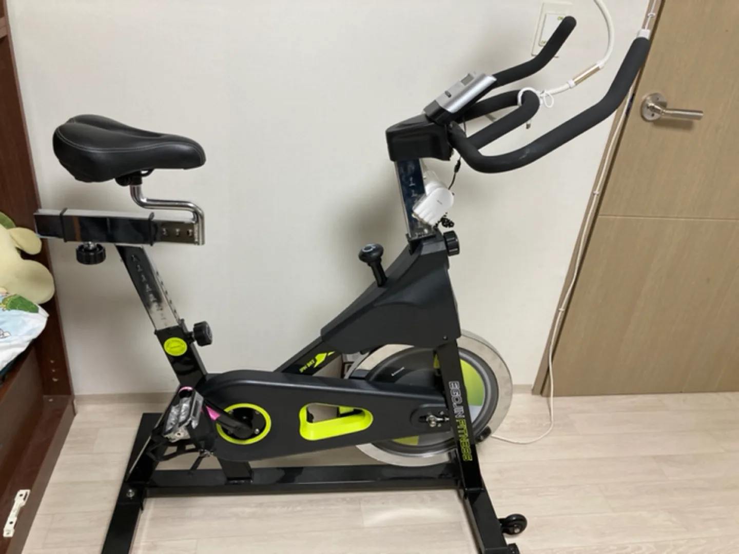 이고진 실내자전거 스핀바이크 스피닝 중고 팝니다.