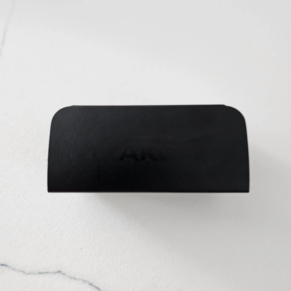 akg-c