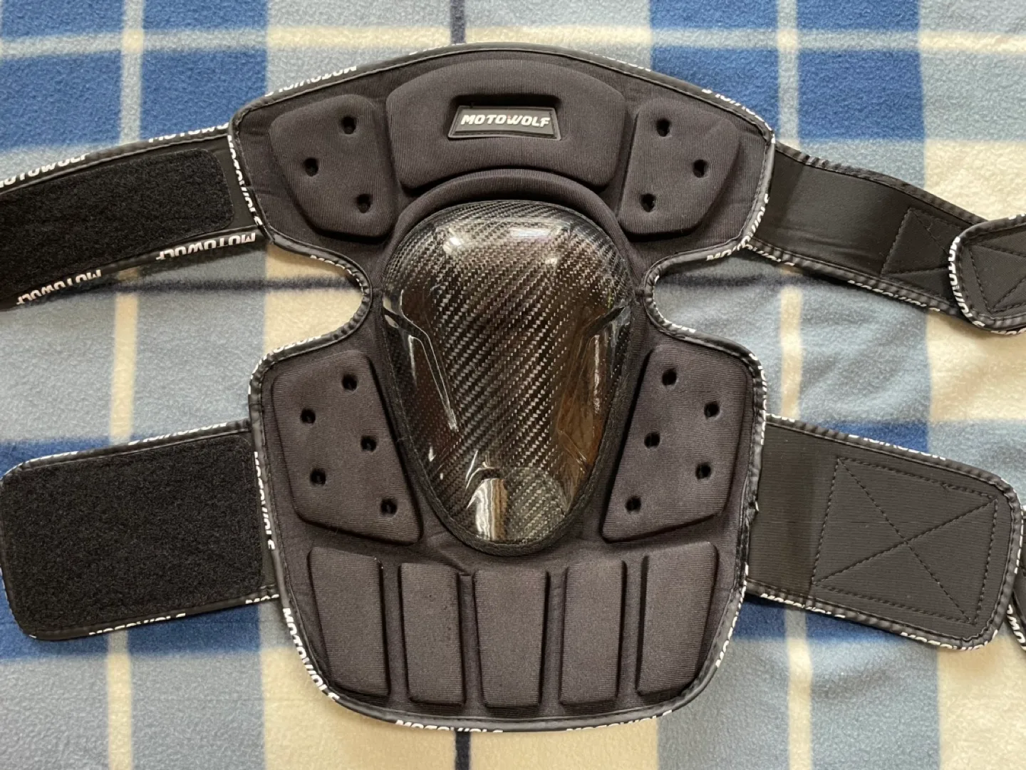 모토울프(MOTOWOLF) 오토바이 카본 무릎 보호대 + 팔꿈치 보호대