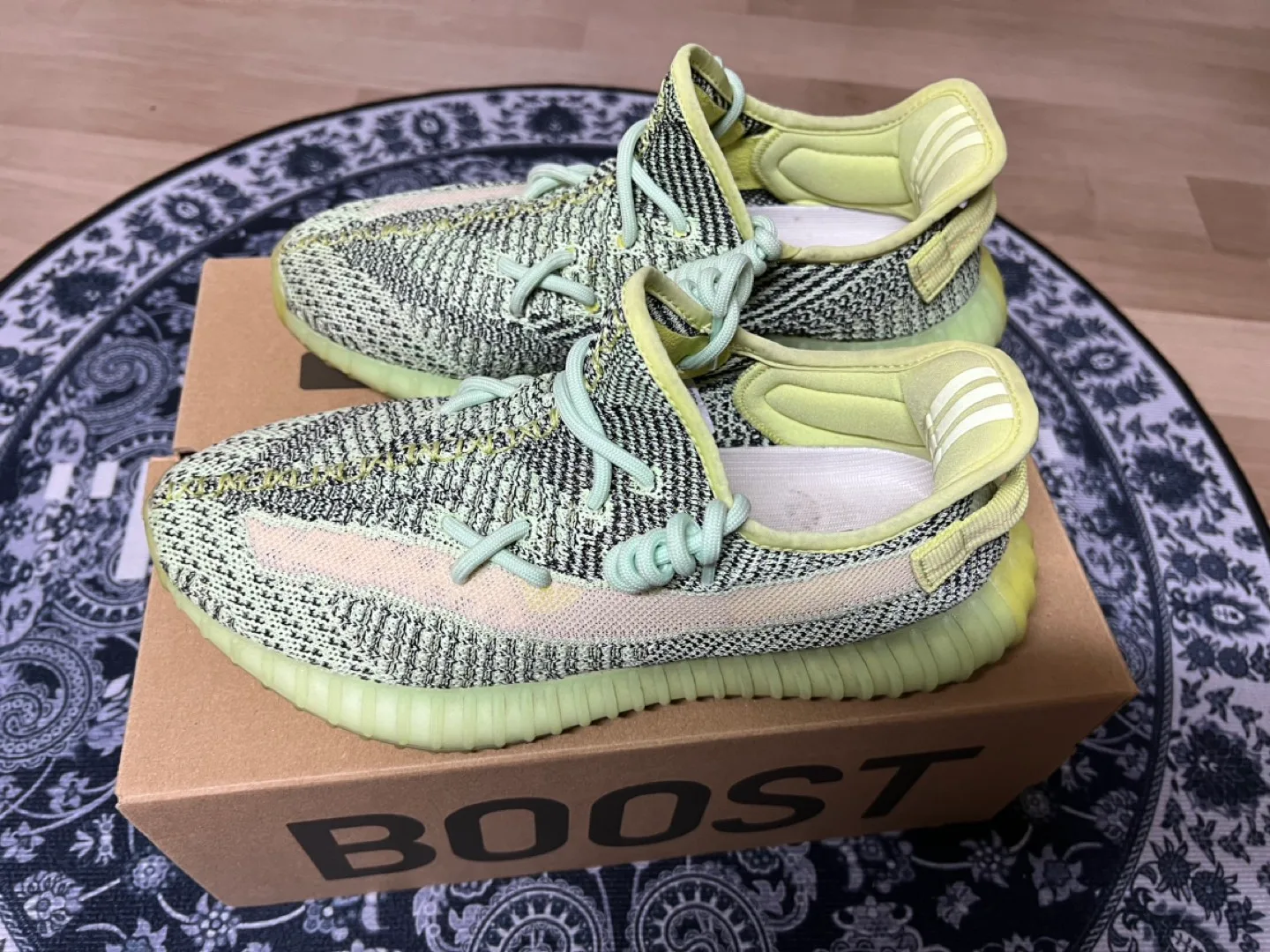 이지350 이즈릴 리플렉티브 270 중고 팝니다